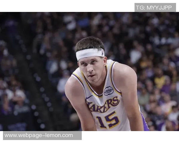 本赛季湖人对阵雄鹿精彩回顾与赛季展望分析